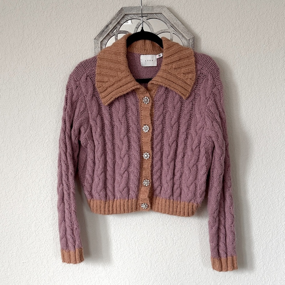 Lush • Pink Mauve Cable Knit Cropped Cardigan Jeweled Buttons Contrast Collar